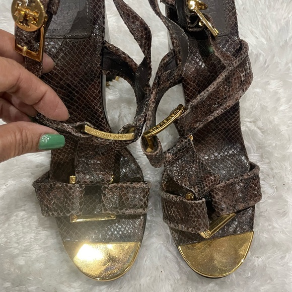 Tory Burch Size 8. - Picture 4 of 5